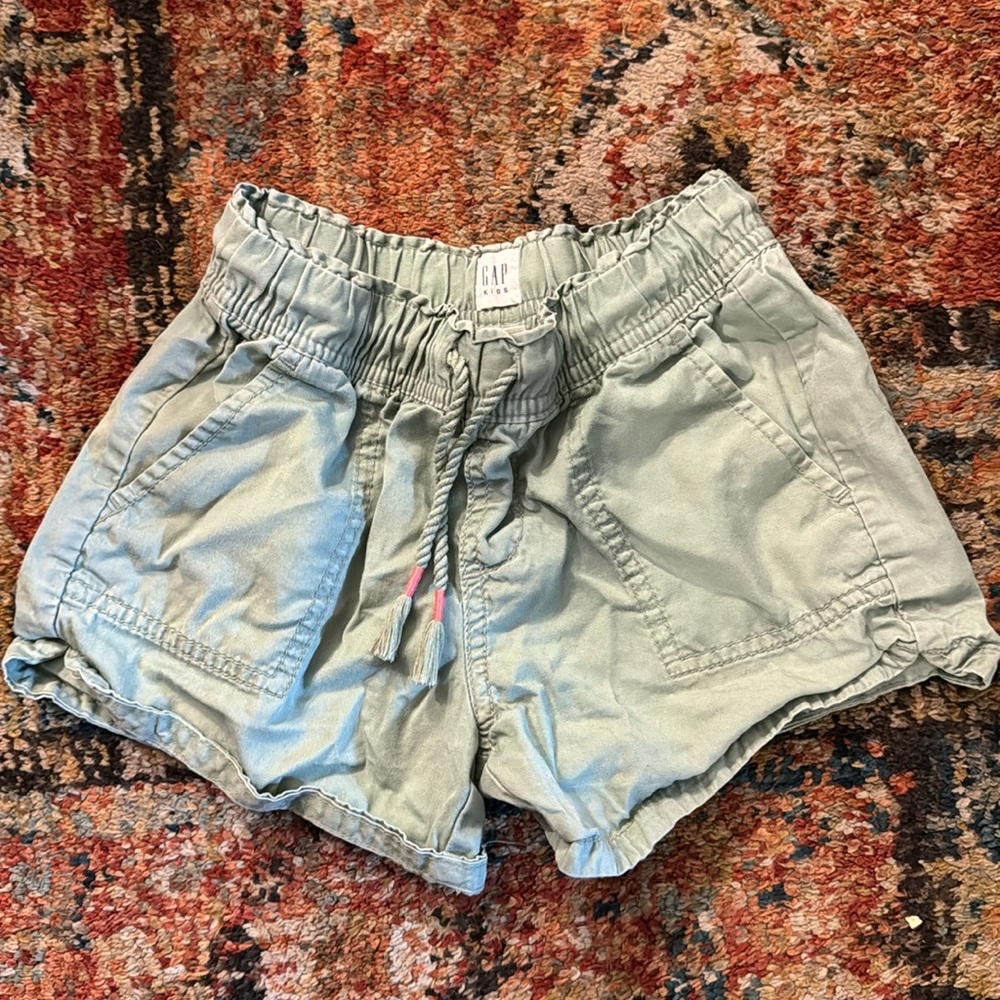 Gap shorts